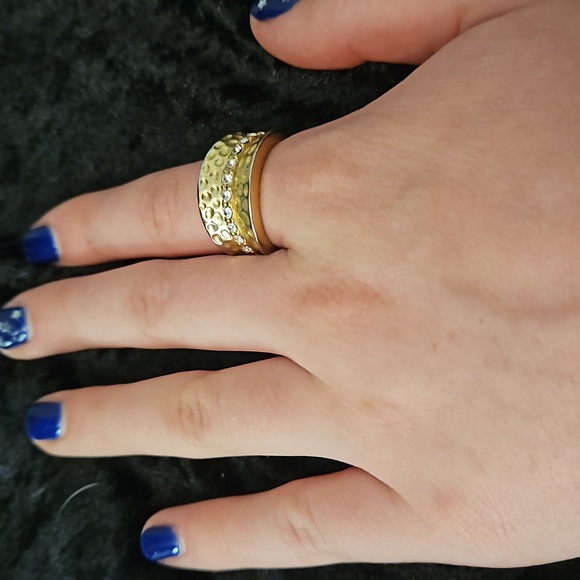 Ring - Picture 3 of 3